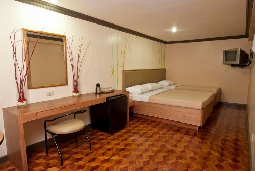 Pinoy Pamilya Hotel image 24