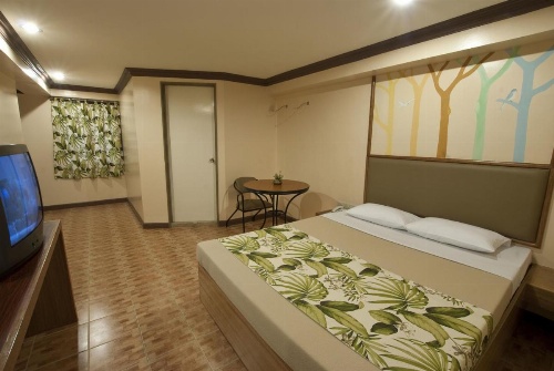 Pinoy Pamilya Hotel image 6